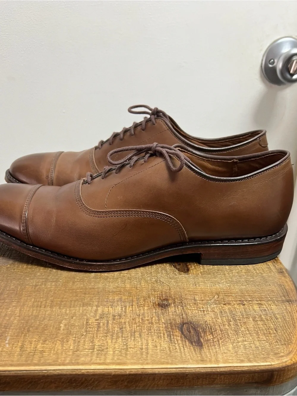 Allen Edmonds Park Avenue  Bench Welt